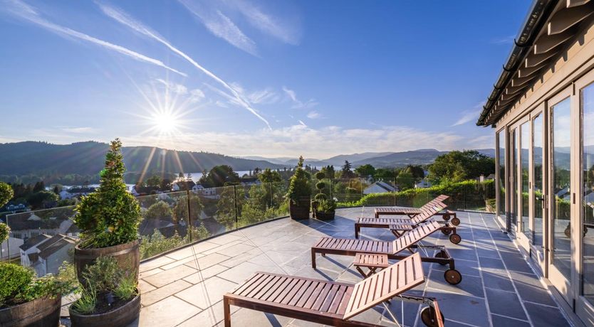 Photo of 6 Bed in Bowness-on-Windermere
