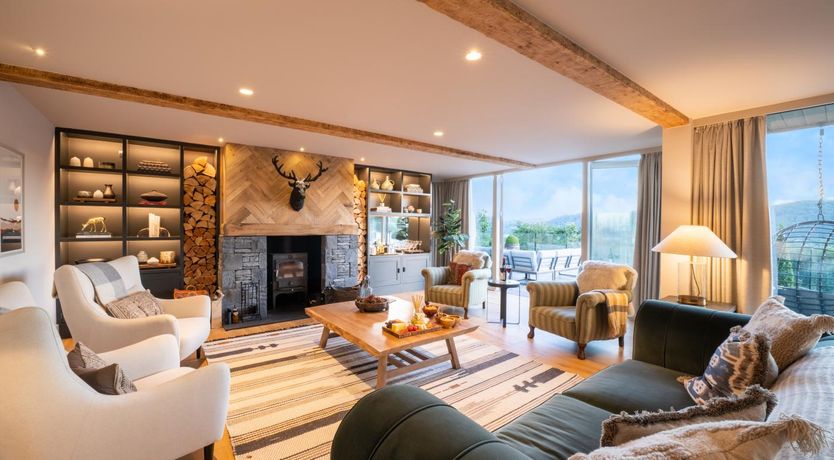 Photo of 6 Bed in Bowness-on-Windermere