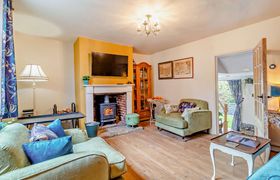 Photo of 3-bed-in-halesworth