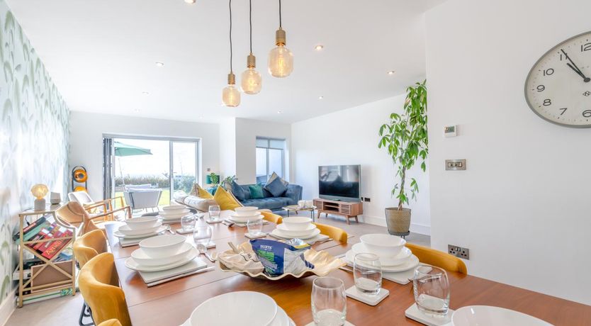 Photo of 4 Bed in Stoke Fleming