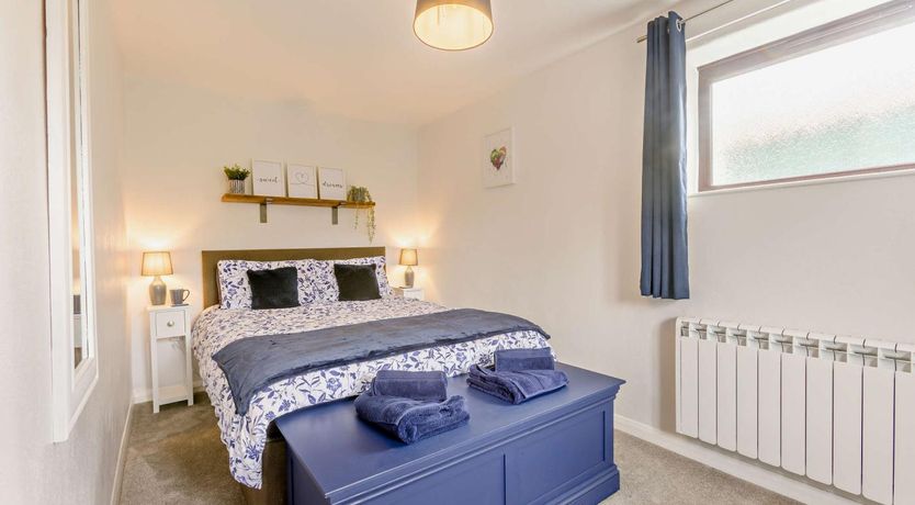 Photo of 2 Bed in Poughill