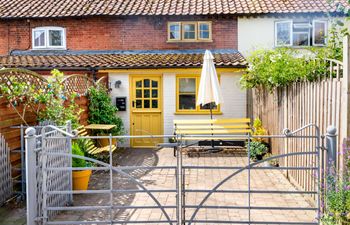 2 Bed in Holt Holiday Home