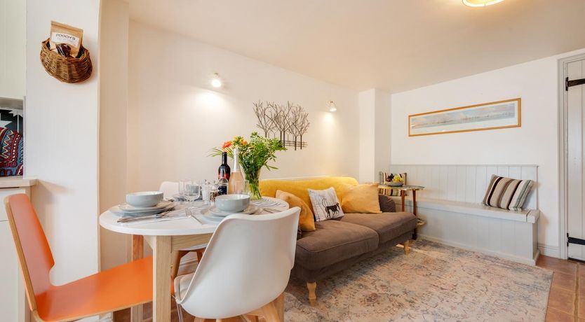 Photo of 2 Bed in Holt