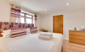 Photo of 1 Bed in St. Merryn
