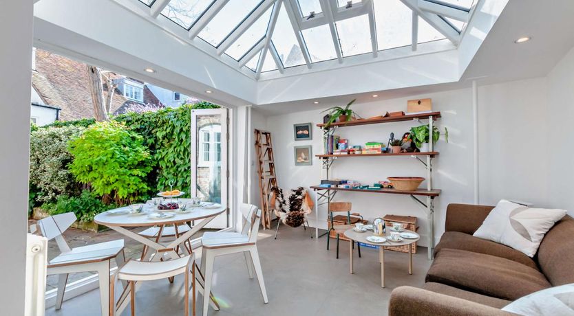 Photo of 4 Bed in Deal