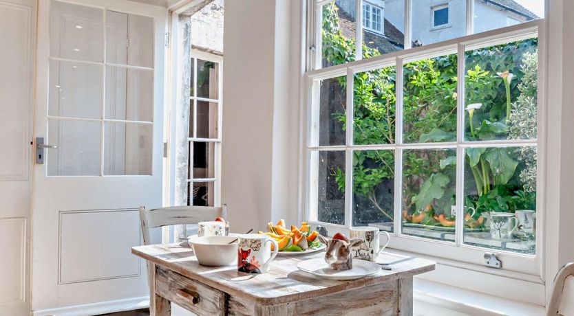 Photo of 4 Bed in Deal