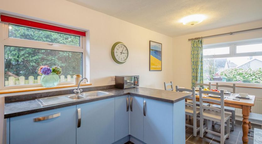 Photo of 3 Bed in Morfa Nefyn