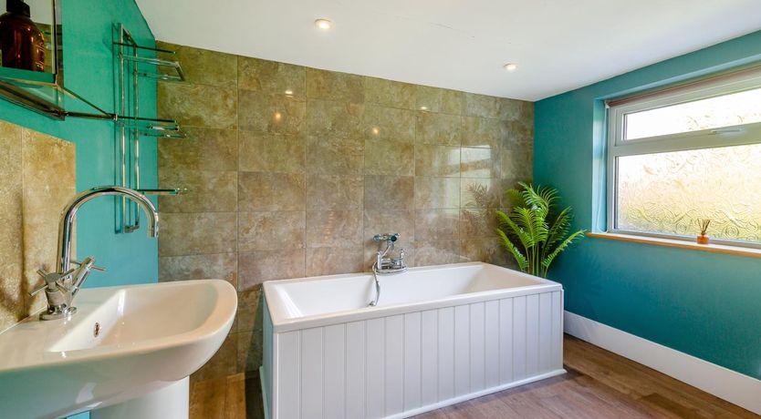 Photo of 3 Bed in Morfa Nefyn