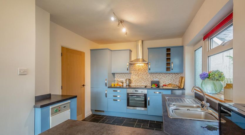 Photo of 3 Bed in Morfa Nefyn