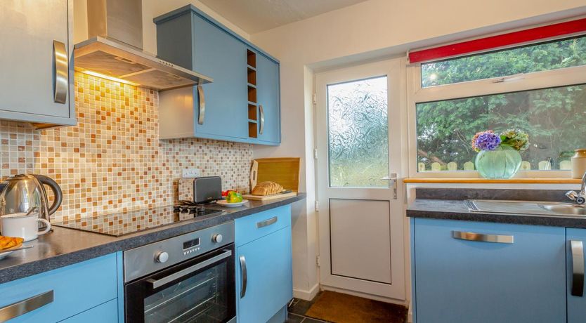 Photo of 3 Bed in Morfa Nefyn