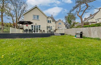 4 Bed in Tenby Holiday Home