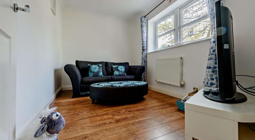 Photo of 4 Bed in Tenby