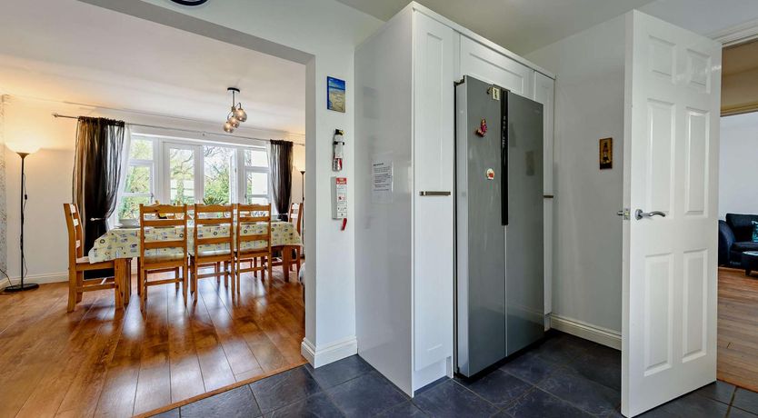 Photo of 4 Bed in Tenby