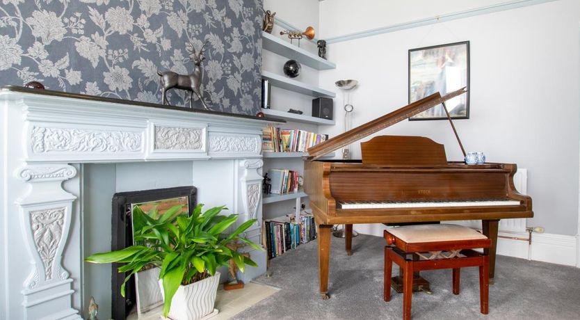 Photo of 2 Bed in Langland