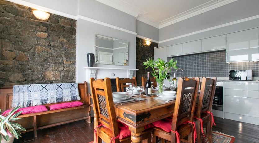 Photo of 2 Bed in Langland