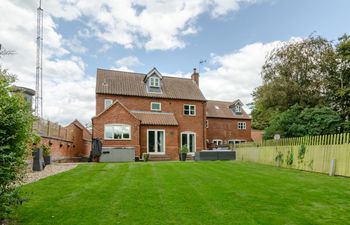 5 Bed in Mundesley Holiday Home