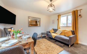 Photo of 2 Bed in Tenby