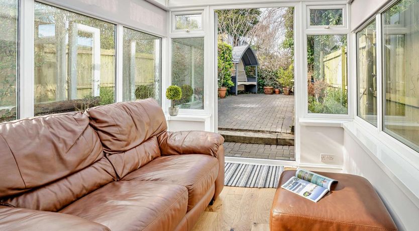 Photo of 2 Bed in Mumbles