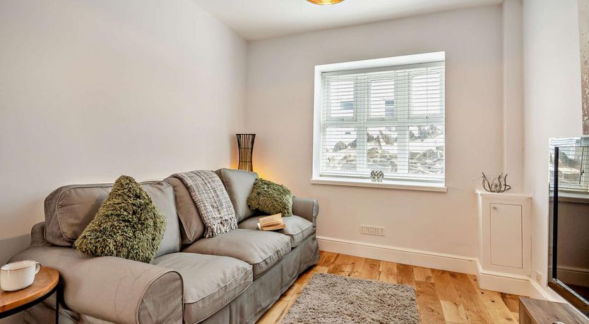 Photo of 2 Bed in Mumbles