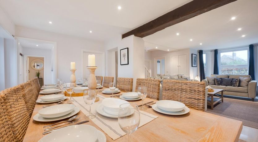 Photo of 6 Bed in Bacton