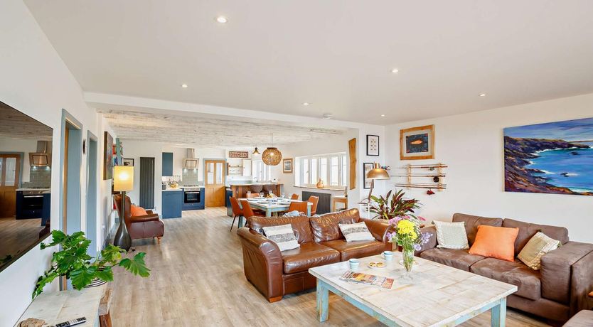 Photo of 3 Bed in Bwlchtocyn