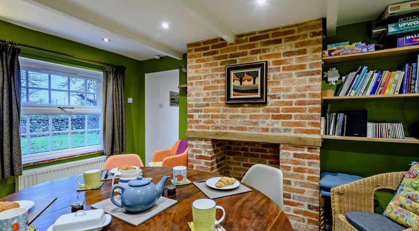 Photo of 2 Bed in Holt