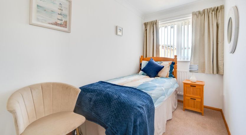 Photo of 2 Bed in Walcott