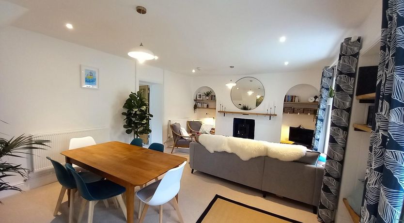 Photo of 2 Bed in Aberaeron