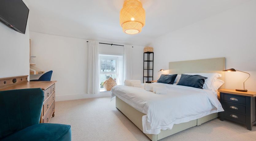 Photo of 2 Bed in Aberaeron
