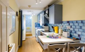 Photo of 1 Bed in Tenby