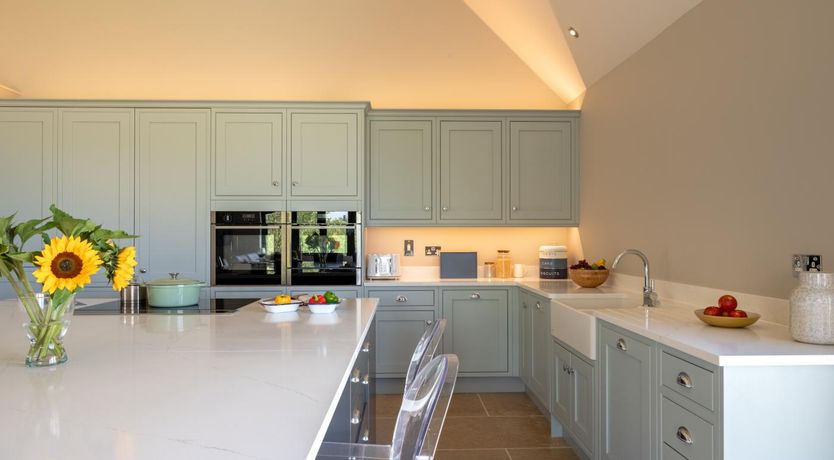 Photo of 4 Bed in Docking