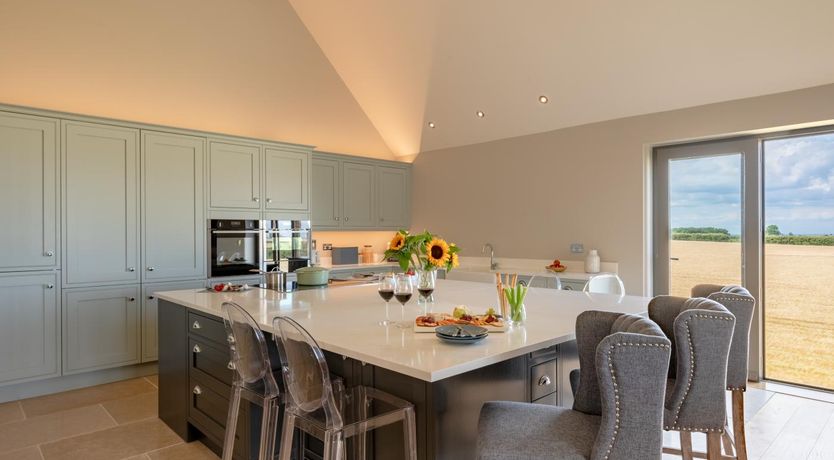 Photo of 4 Bed in Docking