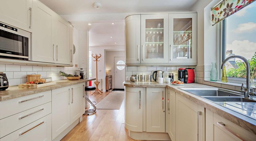 Photo of 4 Bed in Fowey