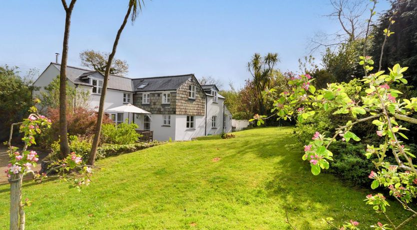 Photo of 4 Bed in Rock