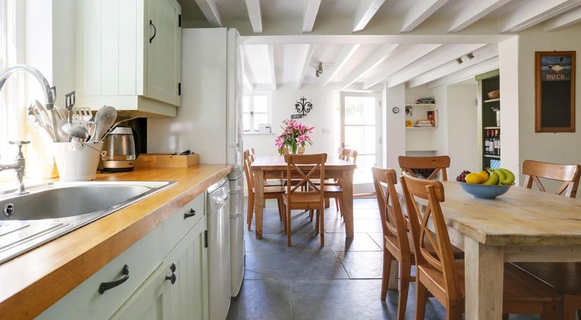 Photo of 4 Bed in Rock