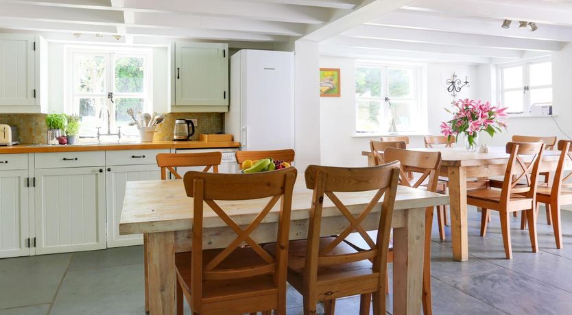 Photo of 4 Bed in Rock