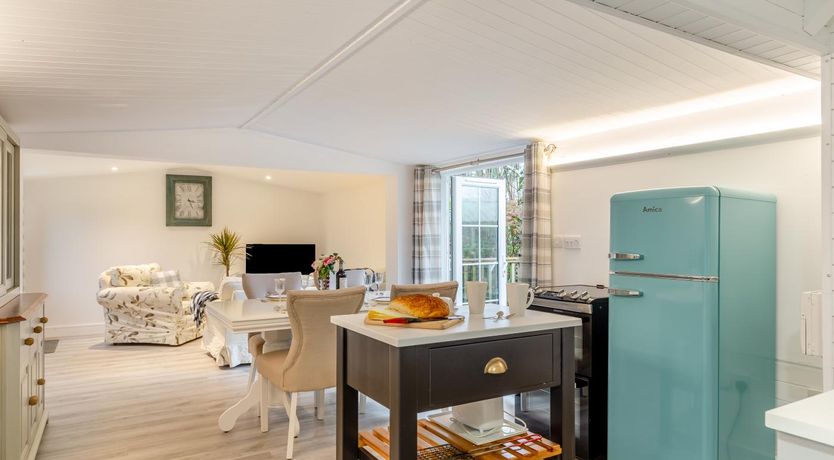 Photo of 1 Bed in Welcombe