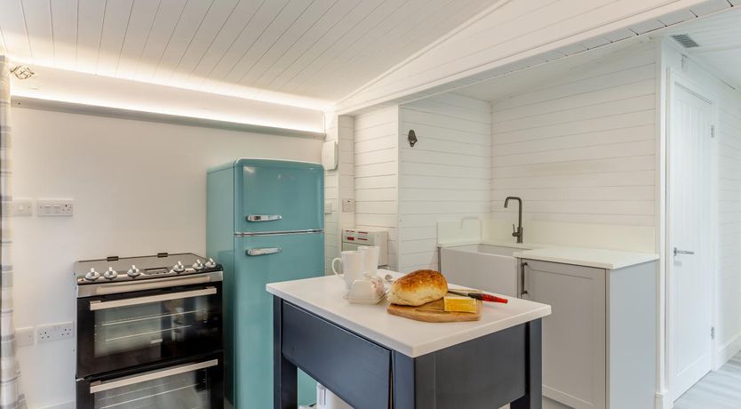 Photo of 1 Bed in Welcombe