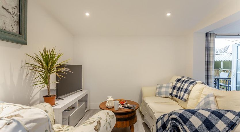 Photo of 1 Bed in Welcombe