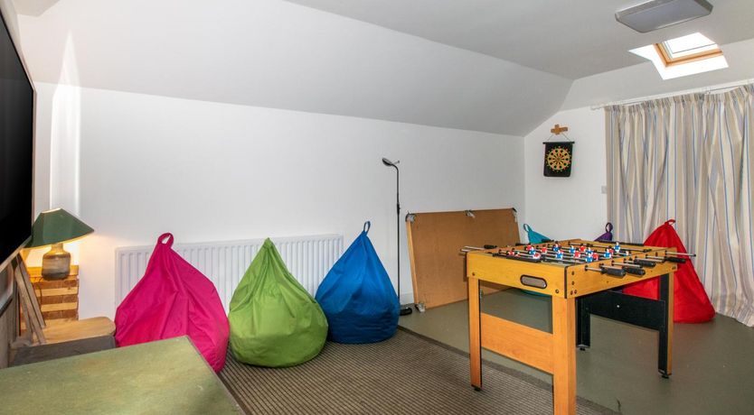 Photo of 3 Bed in St. Minver