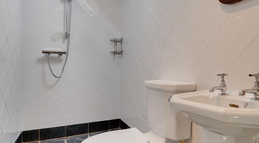 Photo of 3 Bed in St. Minver