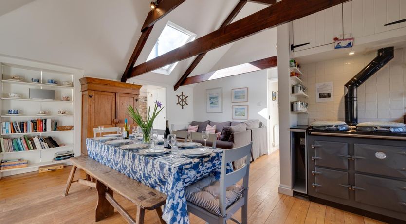 Photo of 3 Bed in St. Minver