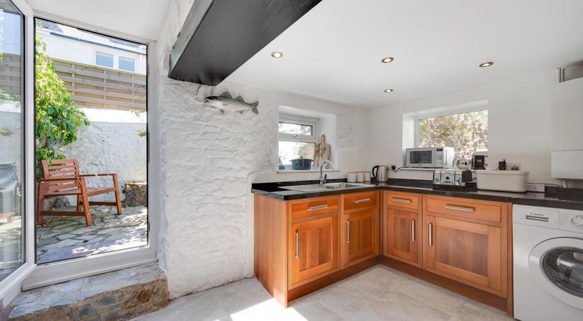 Photo of 3 Bed in Brixham