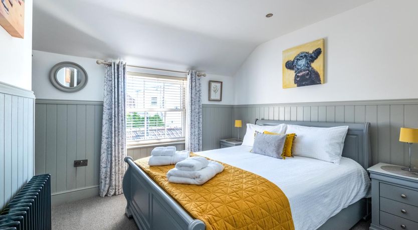 Photo of 2 Bed in Holt