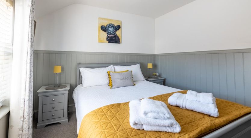 Photo of 2 Bed in Holt