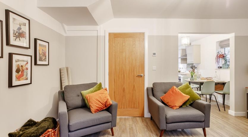 Photo of 2 Bed in Bampton