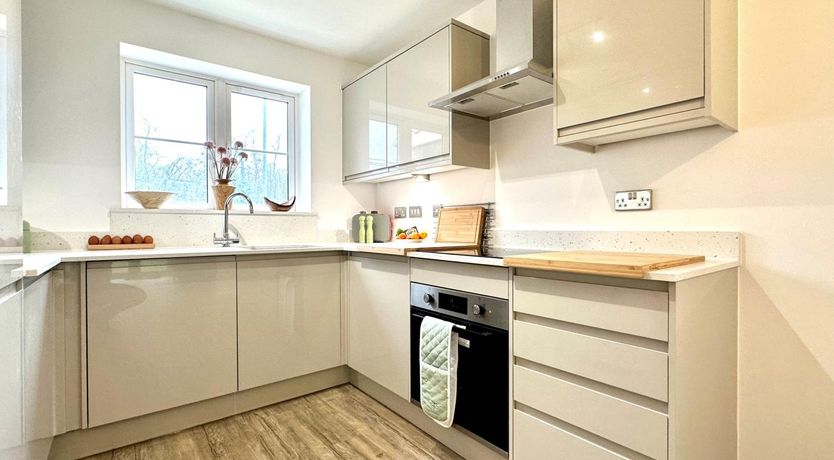 Photo of 2 Bed in Bampton