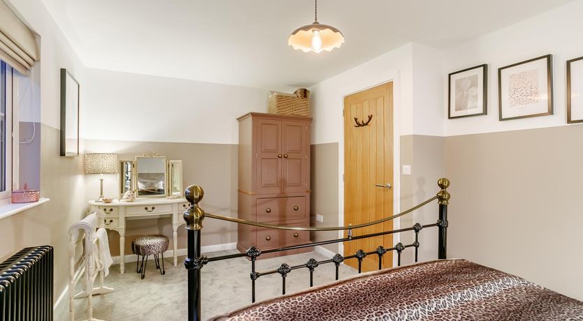 Photo of 2 Bed in Bampton