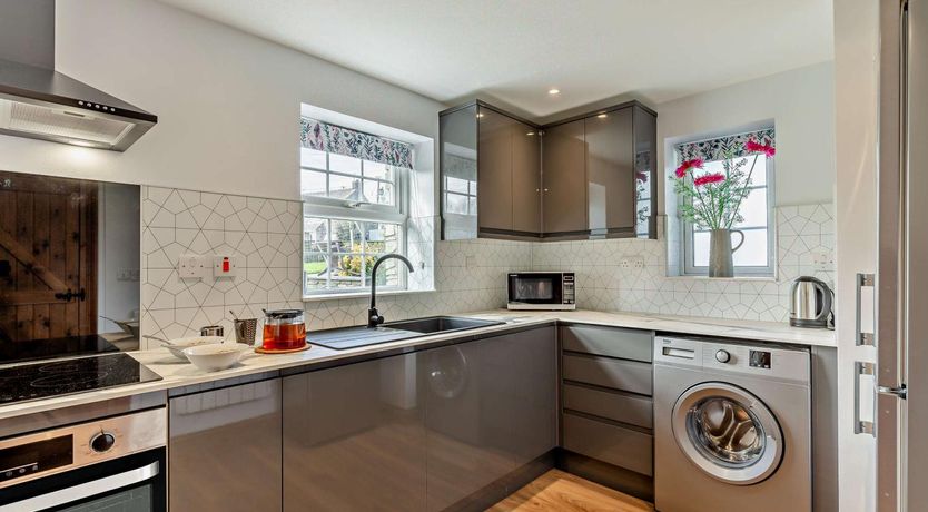 Photo of 2 Bed in St. Issey