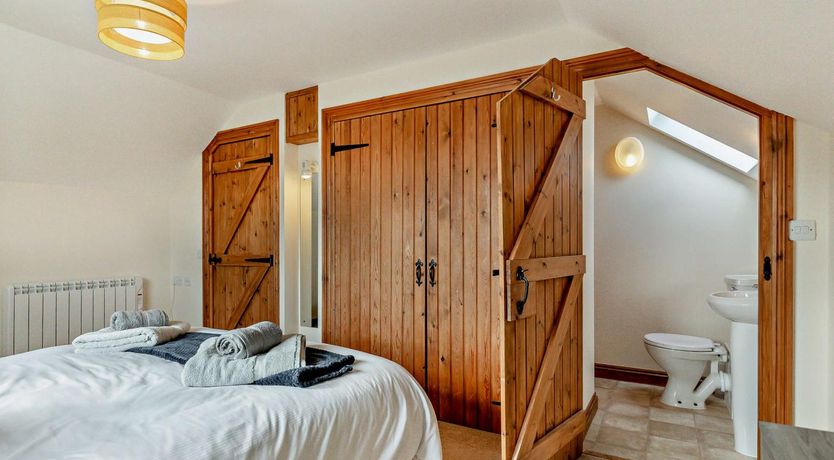 Photo of 2 Bed in St. Issey